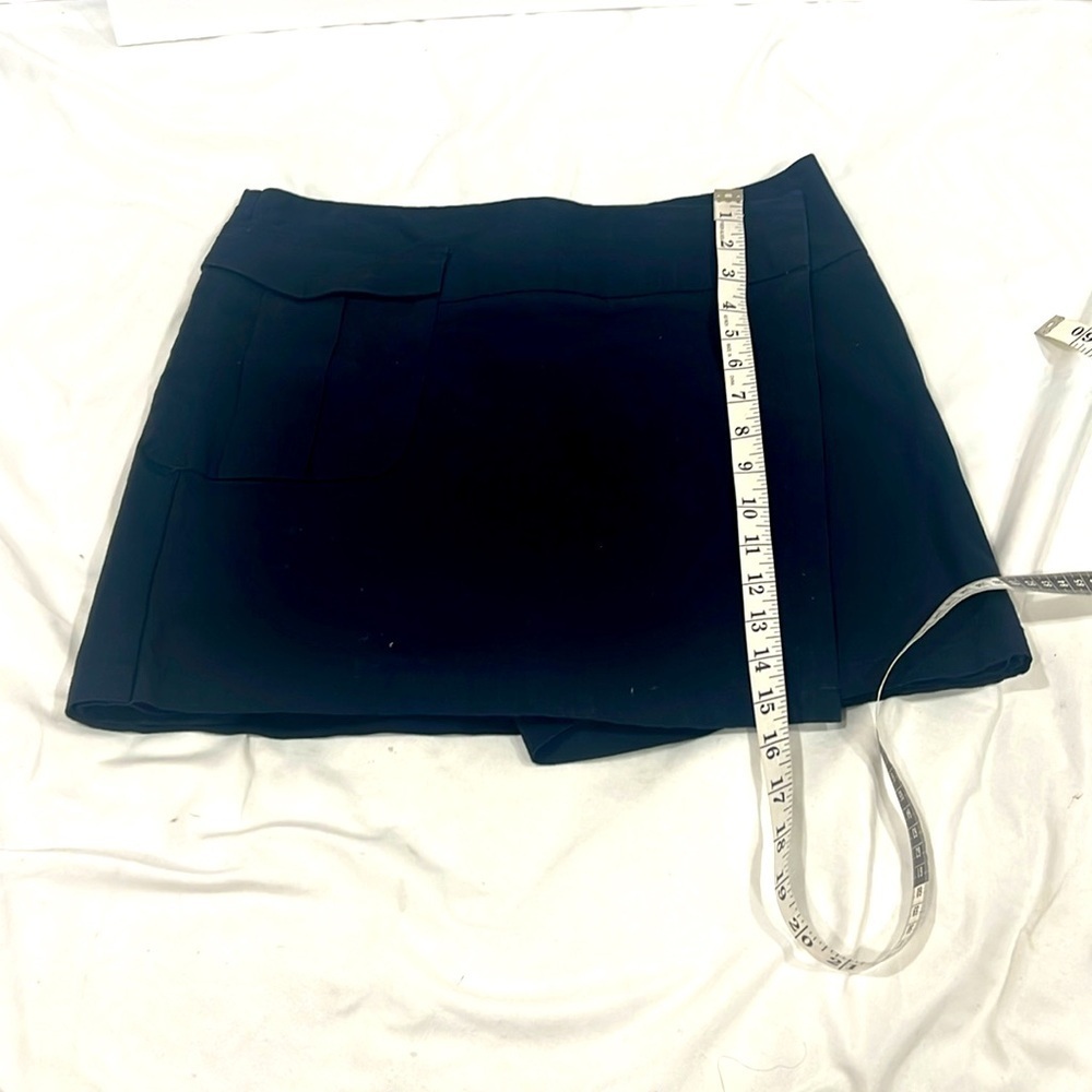 Dockers navy blue cargo front pocket mini skort size 6 - Picture 5 of 10